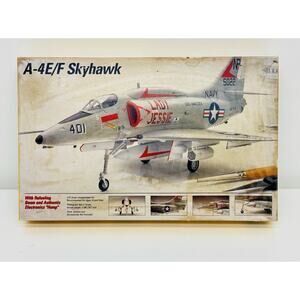 Testors Italeri A-4E/F Skyhawk 1:72 Plastic Model Kit 648 New Open Box